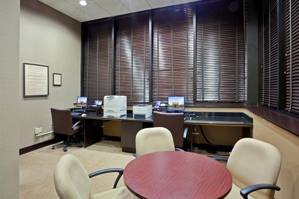 Holiday Inn Olathe Medical Center Facilities photo